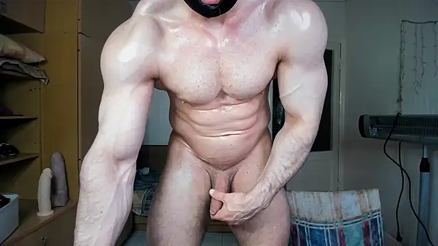 Snapshot of hot_muscle chatting on June 17, 3:53 am hot muscle online show from June 17, 3:53 am