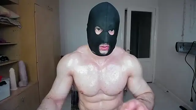 Snapshot of hot_muscle chatting on June 18, 5:19 am hot muscle online show from June 18, 5:19 am