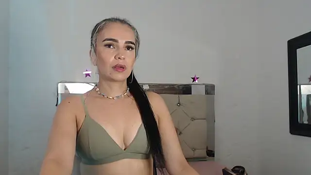 Snapshot of ashley__tylor chatting on January 30, 9:25 pm ashley tylor online show from January 30, 9:25 pm