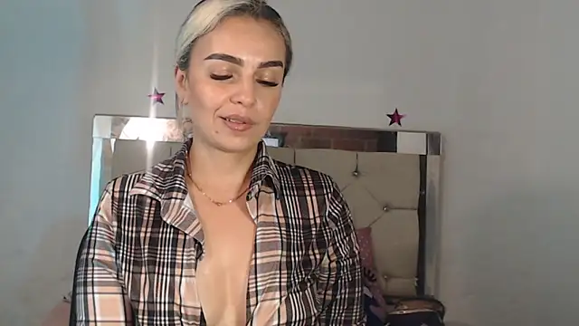 Snapshot of ashley__tylor chatting on February 23, 9:00 am ashley tylor online show from February 23, 9:00 am