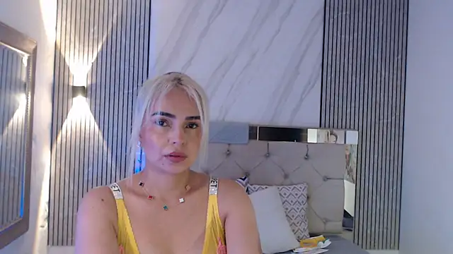 Snapshot of ashley__tylor chatting on July 13, 3:37 pm ashley tylor online show from July 13, 3:37 pm