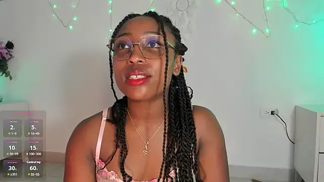 Snapshot of EmmaSanzz_ chatting on March 13, 5:28 pm EmmaSanzz online show from March 13, 5:28 pm