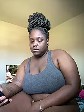 Snapshot of fantasygyal chatting on July 13, 3:04 pm fantasygyal online show from July 13, 3:04 pm