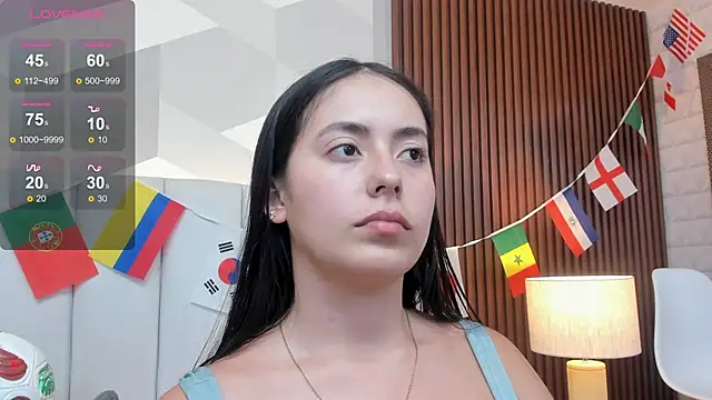 Snapshot of Julietasantos__ chatting on June 11, 6:39 pm Julietasantos online show from June 11, 6:39 pm