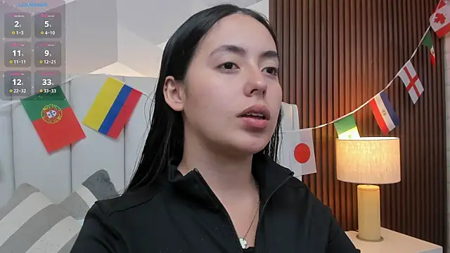 Snapshot of Julietasantos__ chatting on June 19, 6:34 pm Julietasantos online show from June 19, 6:34 pm