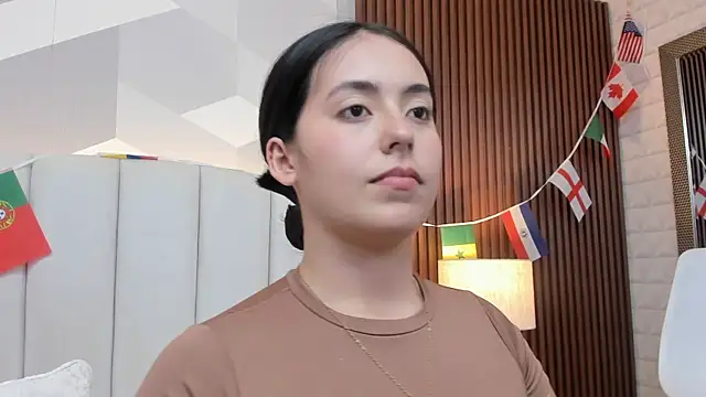 Snapshot of Julietasantos__ chatting on July 16, 6:25 pm Julietasantos online show from July 16, 6:25 pm