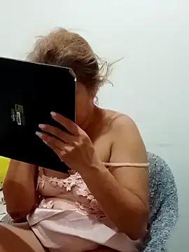 madonna101 online show from March 3, 7:20 pm