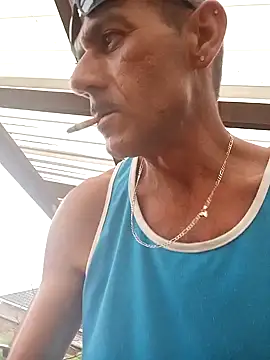 Snapshot of Bbboy42 chatting on January 21, 9:03 am Bbboy42 online show from January 21, 9:03 am