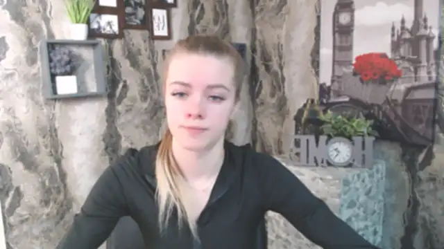 AliceFlirtt  online show from December 5, 9:51 am