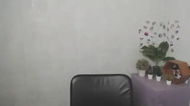 AliceFlirtt  online show from December 15, 12:53 pm