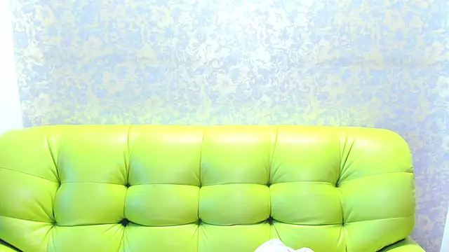 Snapshot of Vanessa_Florence chatting on June 5, 1:01 am Vanessa Florence online show from June 5, 1:01 am