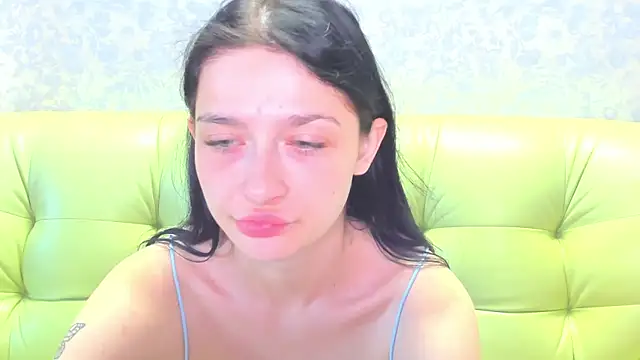 Snapshot of Vanessa_Florence chatting on June 14, 1:14 am Vanessa Florence online show from June 14, 1:14 am