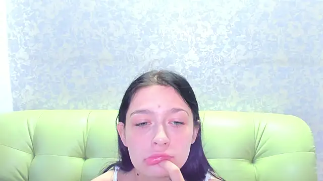 Snapshot of Vanessa_Florence chatting on June 18, 1:06 am Vanessa Florence online show from June 18, 1:06 am