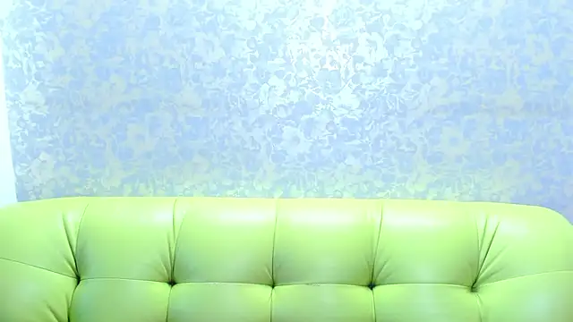 Snapshot of Vanessa_Florence chatting on July 29, 1:15 am Vanessa Florence online show from July 29, 1:15 am