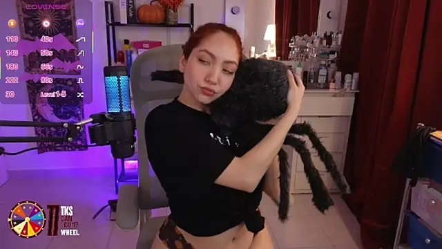 LilyVelvett online show from October 8, 3:59 am