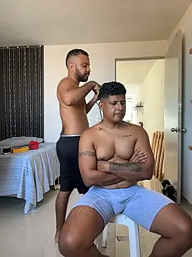 Little Bear00 online show from January 18, 7:06 pm