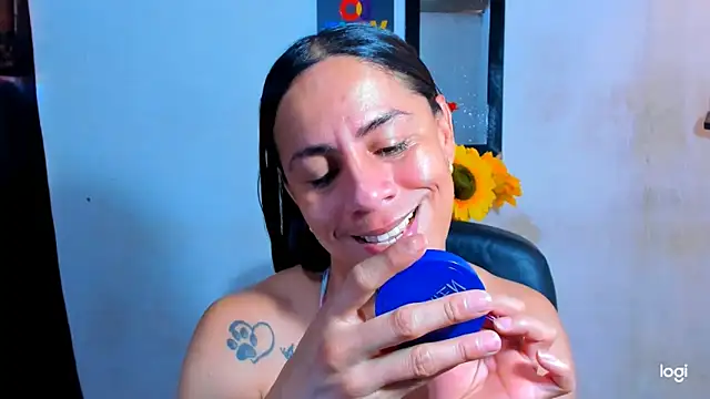 Snapshot of juanblakbigcock chatting on May 9, 3:50 pm juanblakbigcock online show from May 9, 3:50 pm