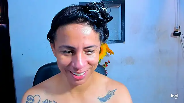 Snapshot of juanblakbigcock chatting on May 15, 2:57 pm juanblakbigcock online show from May 15, 2:57 pm