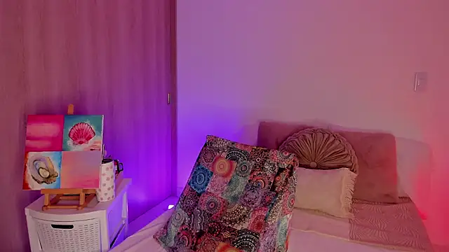 Snapshot of Lady_lacey05 chatting on June 23, 11:03 pm Lady lacey05 online show from June 23, 11:03 pm