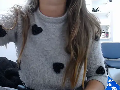 Snapshot of Luna_girlhot_ chatting on November 16, 2:33 pm Luna girlhot online show from November 16, 2:33 pm