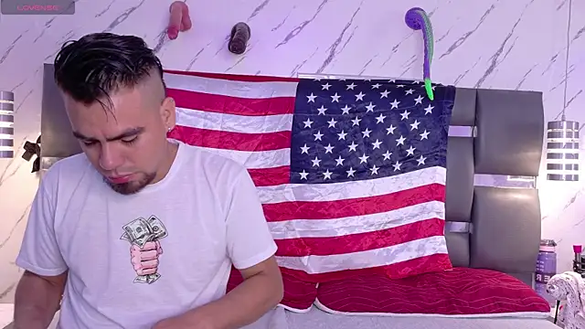 PittAndLunaa online show from July 4, 12:11 pm
