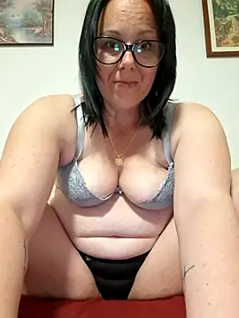 fekete demon online show from April 16, 6:30 pm