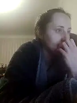 emeli moon online show from January 8, 8:07 pm