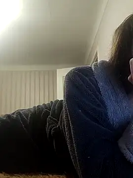 emeli moon online show from February 17, 1:36 am