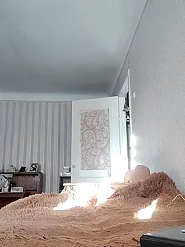 emeli moon online show from March 7, 2:23 pm