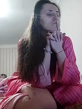 emeli moon online show from March 8, 7:42 pm