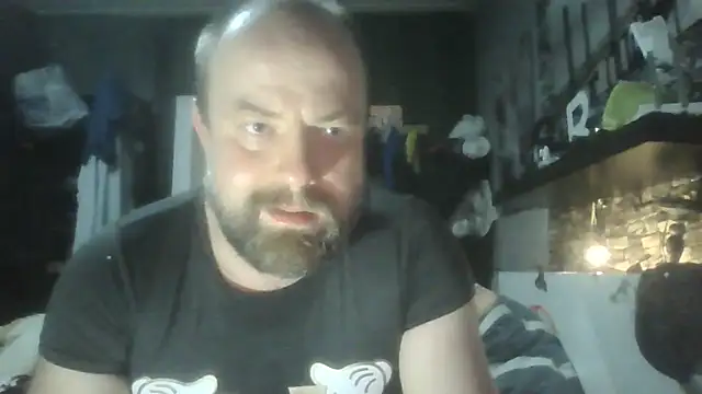 Snapshot of Prehistorixxx2686 chatting on April 14, 10:49 pm Prehistorixxx2686 online show from April 14, 10:49 pm
