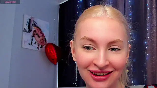 Kimmy powell online show from October 31, 6:58 am