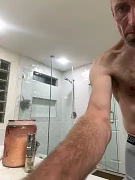 El Gizmo online show from November 1, 8:49 am