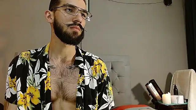 Mr WhiteCock online show from December 13, 9:30 pm