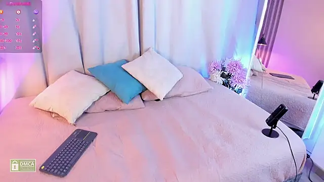 charloottee 1 online show from January 22, 4:23 am