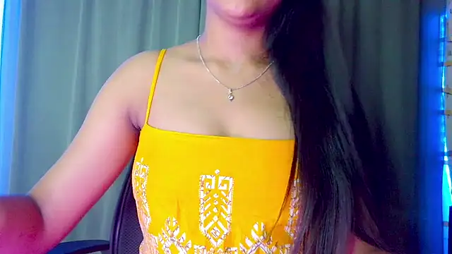 Snapshot of CallMeSima chatting on June 4, 12:44 pm CallMeSima online show from June 4, 12:44 pm