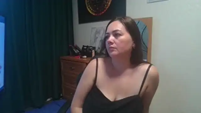 Snapshot of JuliaMorganss chatting on July 11, 4:21 pm JuliaMorganss online show from July 11, 4:21 pm