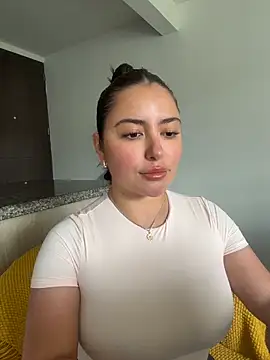 Snapshot of sukhakunis1 chatting on July 24, 2:15 pm sukhakunis1 online show from July 24, 2:15 pm