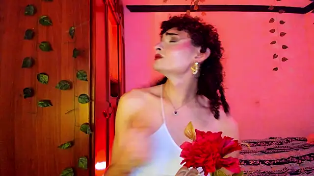 lucianromero online show from December 21, 5:14 am