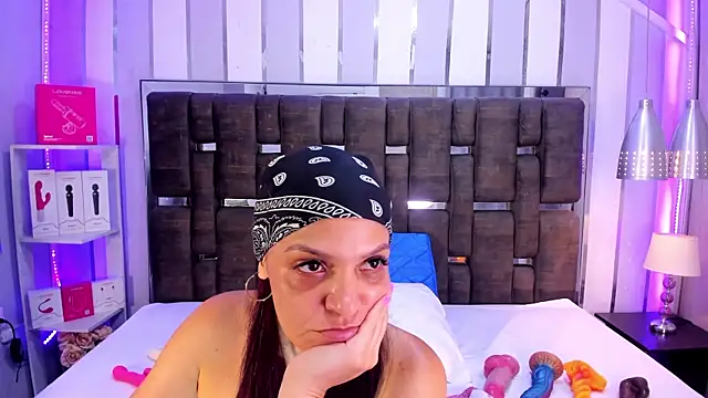 KatteMoss online show from August 2, 9:24 pm