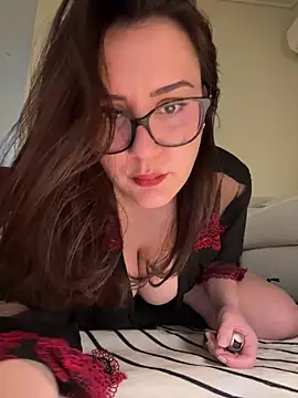 Snapshot of Its_Jade chatting on March 26, 3:50 pm Its Jade online show from March 26, 3:50 pm