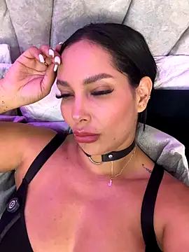 Snapshot of Dakota_diaz_ chatting on November 19, 7:47 pm Dakota diaz online show from November 19, 7:47 pm