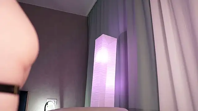 Snapshot of NinaMint chatting on January 18, 5:48 pm NinaMint online show from January 18, 5:48 pm