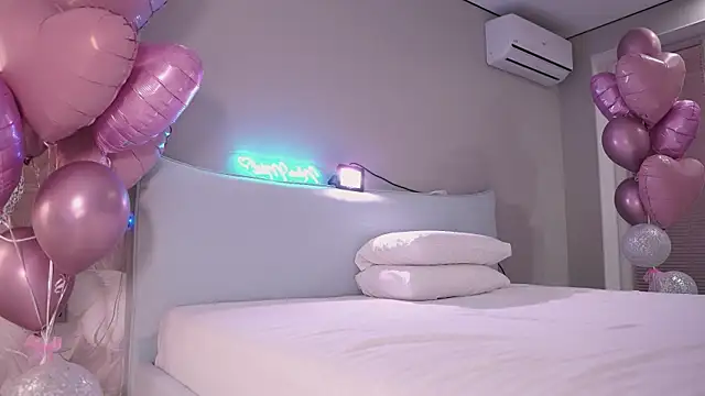 NinaMint online show from December 14, 6:23 pm