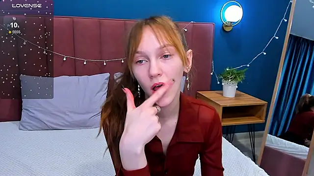 Snapshot of VanillaKelly chatting on February 5, 3:55 am VanillaKelly online show from February 5, 3:55 am