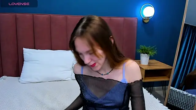 Snapshot of VanillaKelly chatting on February 28, 1:15 am VanillaKelly online show from February 28, 1:15 am