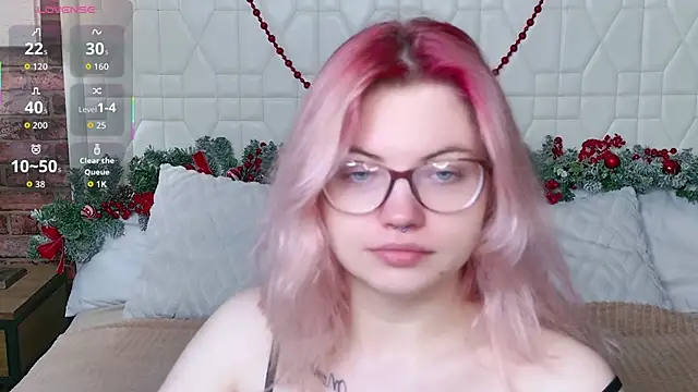 Lisa Adam online show from December 16, 5:18 pm