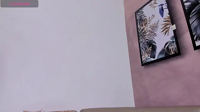 Snapshot of DahianaLincoln chatting on November 11, 4:51 pm DahianaLincoln online show from November 11, 4:51 pm