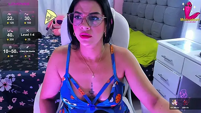 Snapshot of dahian_carter chatting on January 7, 11:58 am dahian carter online show from January 7, 11:58 am