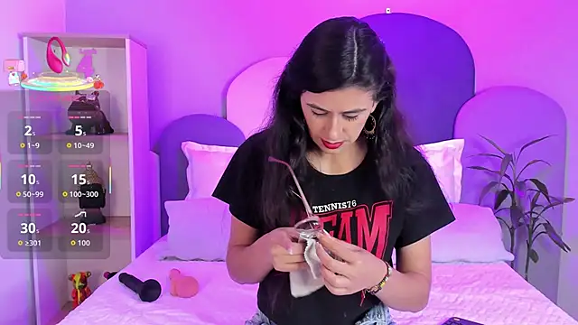 SophieGomez22 online show from November 21, 11:20 am